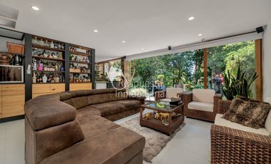 CASA EL POBLADO SECTOR COLEGIO MARY MOUNT. ✅