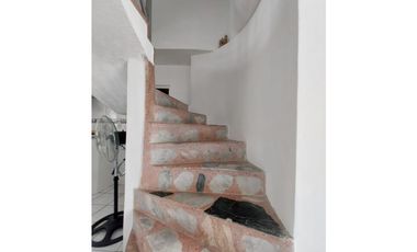 VENTA EXCELENTE CASA UBICADA EN CHINAUTA CUNDINAMARCA