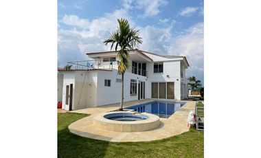 VENTA EXCELENTE CASA CAMPESTRE A PUERTA CERRADA FUSAGASUG C/MARCA