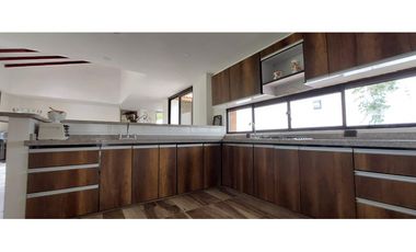 VENTA ESPECTACULAR CASA UBICADA EN FUSAGASUGA CUNDINAMARCA