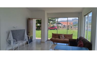 VENTA LINDA CASA EN EL MEJOR CONDOMINIO DE CHINAUTA CUNDINAMARCA