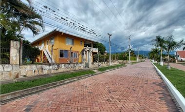 VENTA CASA CAMPESTRE DENTRO DEL MEJOR CONDOMINIO DE CHINAUTA