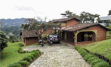 CASA EN VENTA ALTO DE LAS PALMAS