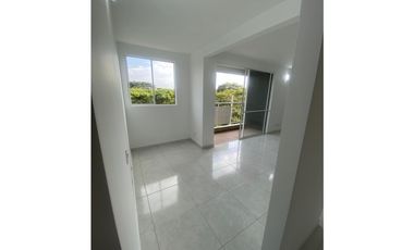 SE ARRIENDA APARTAMENTO EN PARQUE VIVERO