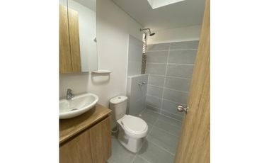 SE ARRIENDA APARTAMENTO EN PARQUE VIVERO