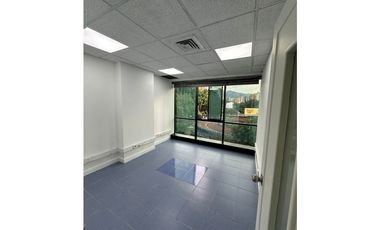 SE VENDE OFICINA EN LA AGUACATALA