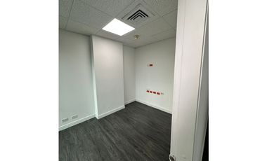 SE VENDE OFICINA EN LA AGUACATALA