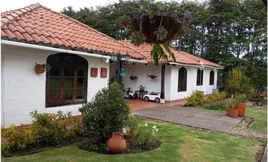 CASA CAMPESTRE SE VENDE TABIO CUND.