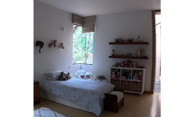 Arriendo espectacular casa Portal de Fusca