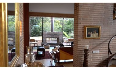 Arriendo espectacular casa Portal de Fusca