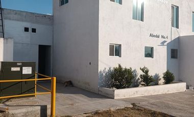 BODEGA EN VENTA  EL SAUZ, TEQUISQUIAPAN Sup 200 m2 ( Titulo de Propiedad )