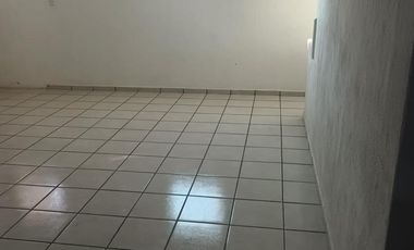 BODEGA EN VENTA  EL SAUZ, TEQUISQUIAPAN Sup 200 m2 ( Titulo de Propiedad )