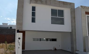 Residencia Premium 3 Recámaras 231 m² Construidos