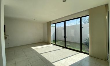 COMODA CASA EN RENTA EN LAS GRULLAS RESIDENCIAL