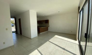 COMODA CASA EN RENTA EN LAS GRULLAS RESIDENCIAL