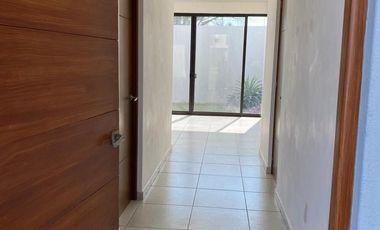 COMODA CASA EN RENTA EN LAS GRULLAS RESIDENCIAL