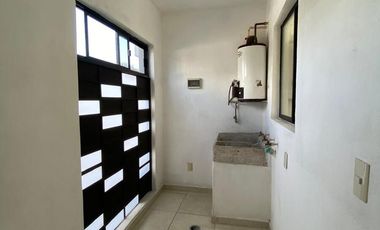 COMODA CASA EN RENTA EN LAS GRULLAS RESIDENCIAL
