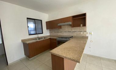 COMODA CASA EN RENTA EN LAS GRULLAS RESIDENCIAL