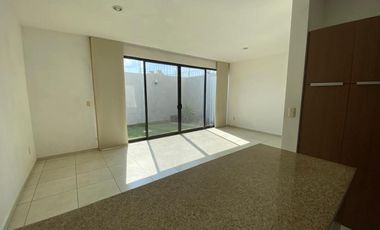 COMODA CASA EN RENTA EN LAS GRULLAS RESIDENCIAL