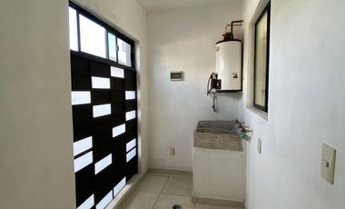 COMODA CASA EN RENTA EN LAS GRULLAS RESIDENCIAL