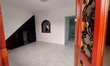 Casa barrio Malta Itagüí (primer piso)