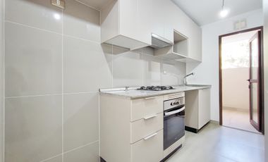 Av. Las Perdices 346 (1 Est ) [2193-6]