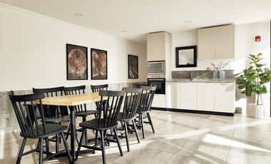 Av. Las Perdices 346 (1 Est ) [2193-6]