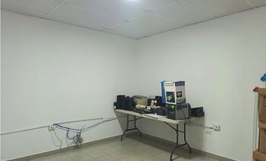 PLAZA DEL ESTE CENTER / LLANO BONITO / 100M / DIVISIONES / SOBRE VIA