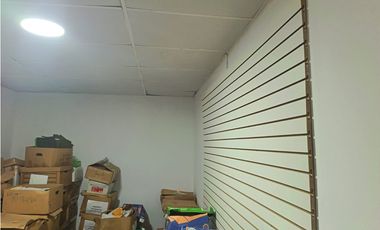 PLAZA DEL ESTE CENTER / LLANO BONITO / 100M / DIVISIONES / SOBRE VIA