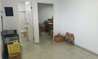 PLAZA DEL ESTE CENTER / LLANO BONITO / 100M / DIVISIONES / SOBRE VIA