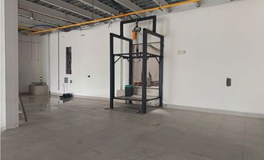 LLANO BONITO / PLAZA DEL ESTE CENTER / 550M / LOCAL CON BODEGA