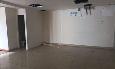 LLANO BONITO / PLAZA DEL ESTE CENTER / 550M / LOCAL CON BODEGA