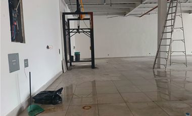 LLANO BONITO / PLAZA DEL ESTE CENTER / 550M / LOCAL CON BODEGA