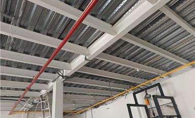 LLANO BONITO / PLAZA DEL ESTE CENTER / 550M / LOCAL CON BODEGA