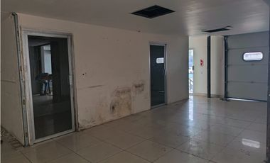 LLANO BONITO / PLAZA DEL ESTE CENTER / 550M / LOCAL CON BODEGA