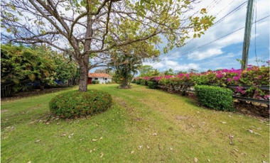 PUNTA BARCO / SAN JOSE / 6018M / 7 HABITACION / 5 PARKING / PISCINA