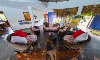 PUNTA BARCO / SAN JOSE / 6018M / 7 HABITACION / 5 PARKING / PISCINA