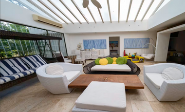 PUNTA BARCO / SAN JOSE / 6018M / 7 HABITACION / 5 PARKING / PISCINA