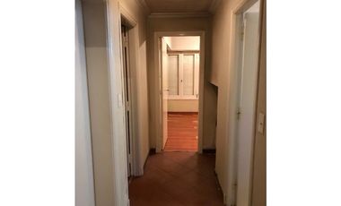 VENTA DE IMPORTANTE CASA DE 5 AMBIENTES + DEPARTAMENTO 3 AMBIENTES