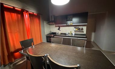 Vendo Casa Con Tres Locales en Caseros, Entre Ríos.