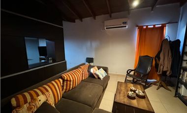 Vendo Casa Con Tres Locales en Caseros, Entre Ríos.