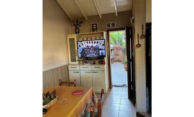 Venta Chalet a 1 cuadra de la playa!!! Gas natural!!