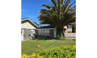 Venta Chalet a 1 cuadra de la playa!!! Gas natural!!