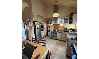 Venta Chalet a 1 cuadra de la playa!!! Gas natural!!