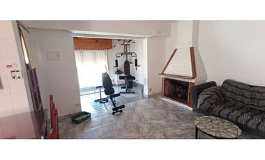 CHALET 4 AMB CON  GARAGE TALLER Y FOSA.