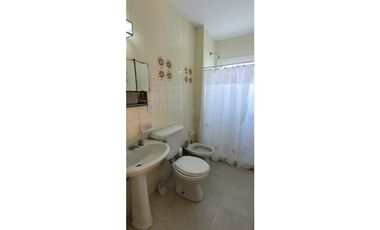 DUPLEX EN EXCELENTE ZONA A MTRS DEL MAR