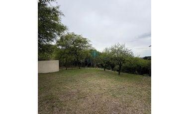 VENTA- CASA 1 DORM. + PILETA- LA GRANJA, CÓRDOBA