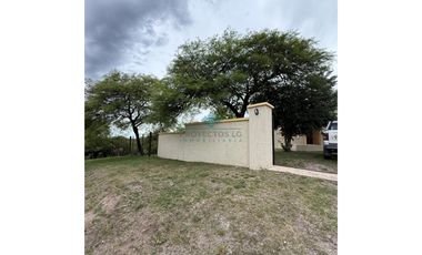 VENTA- CASA 1 DORM. + PILETA- LA GRANJA, CÓRDOBA