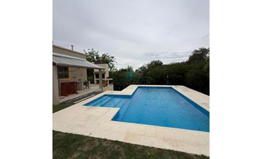 VENTA- CASA 1 DORM. + PILETA- LA GRANJA, CÓRDOBA