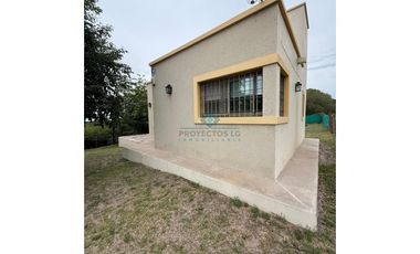 VENTA- CASA 1 DORM. + PILETA- LA GRANJA, CÓRDOBA